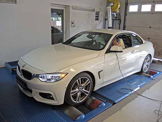 BMW F33 435i 306LE chiptuning teljesítménymérés